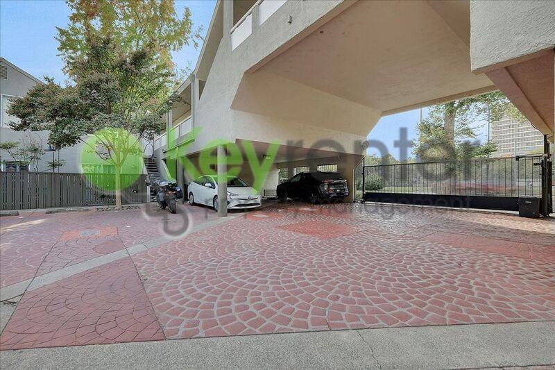 1629 10th St #2 - Photo 2 of 21