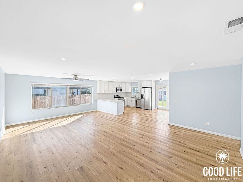 8617 Carlton Oaks Dr - Photo 2 of 25