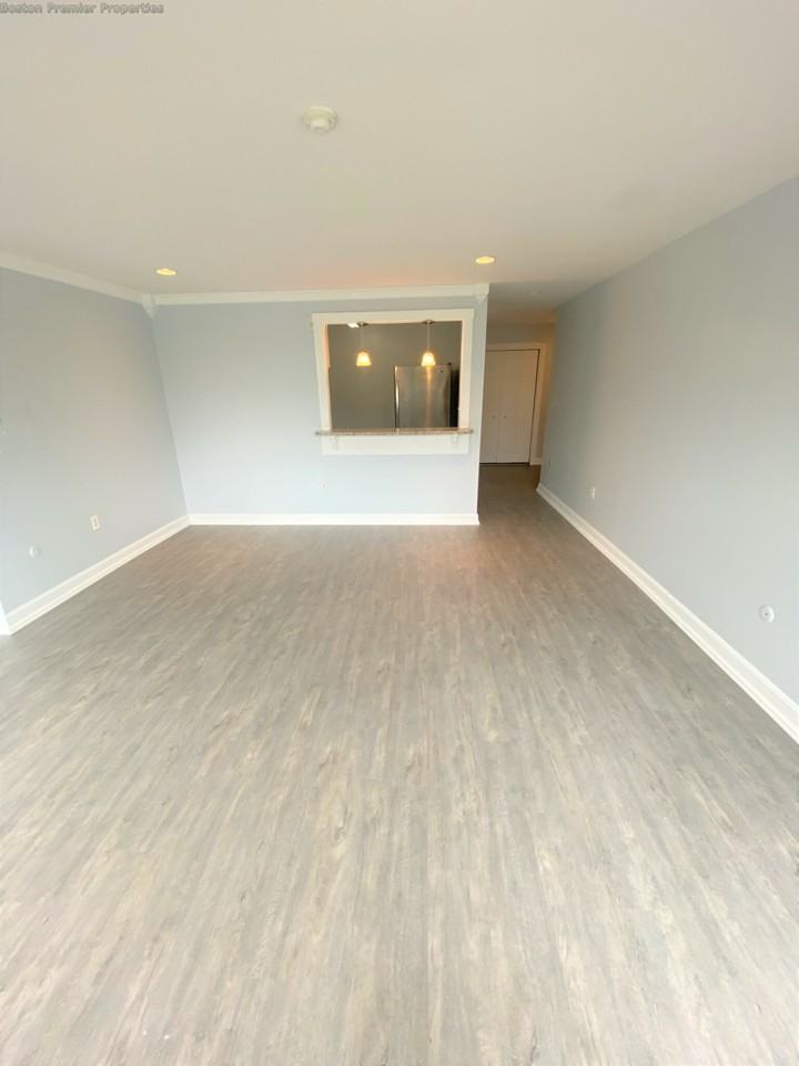 Adams St #210 - Photo 4 of 15