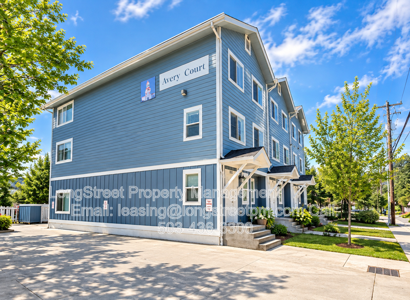 132 Sw Avery Ave #101 - Photo 5 of 31
