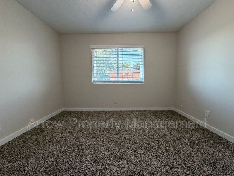 3840 S 46th St - Photo 7 of 13