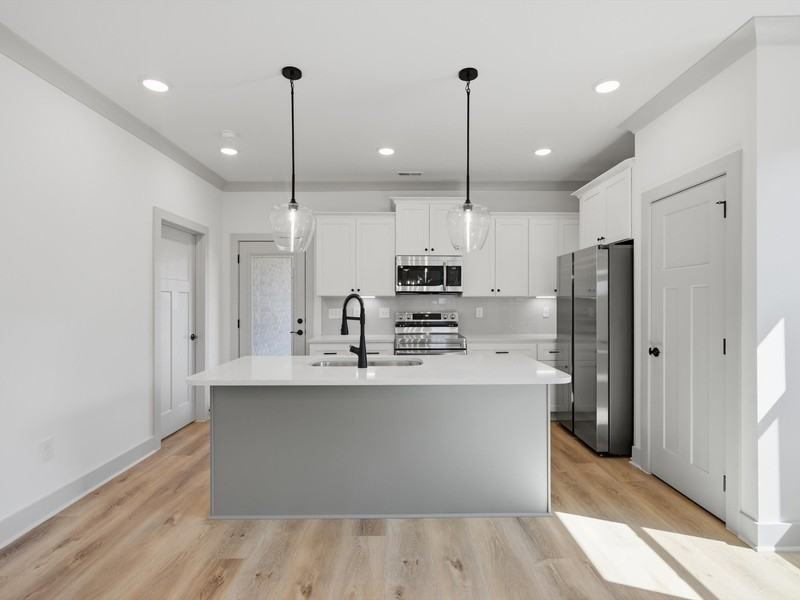 109 Equality Ct - Photo 7 of 25