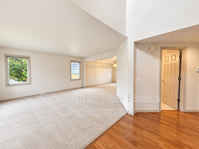 2523 Brook Hill Cir - Photo 3 of 42