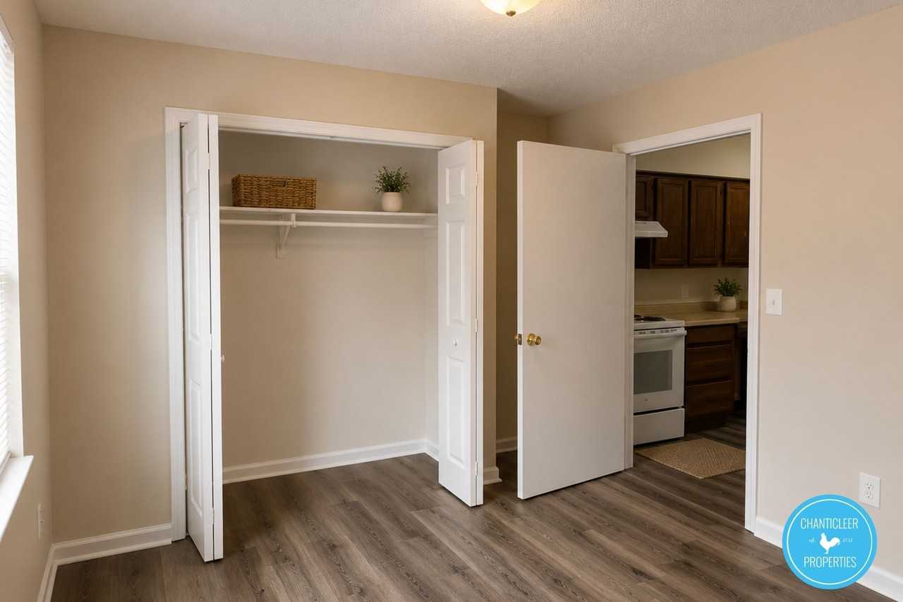 900 East Gilbreath Street - Photo 3 of 16