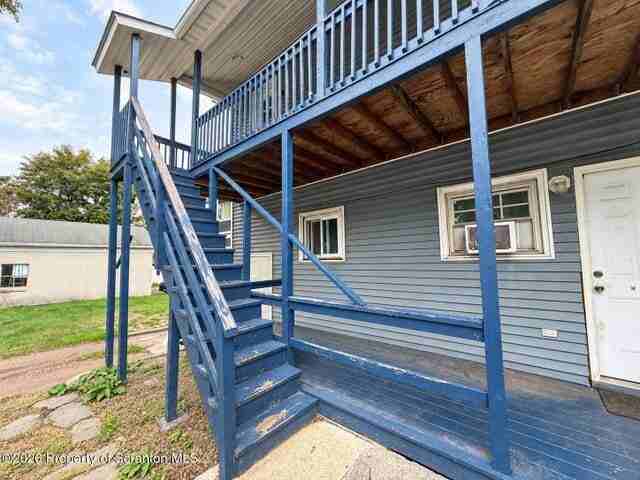 825 Main Street - Photo 2 of 13