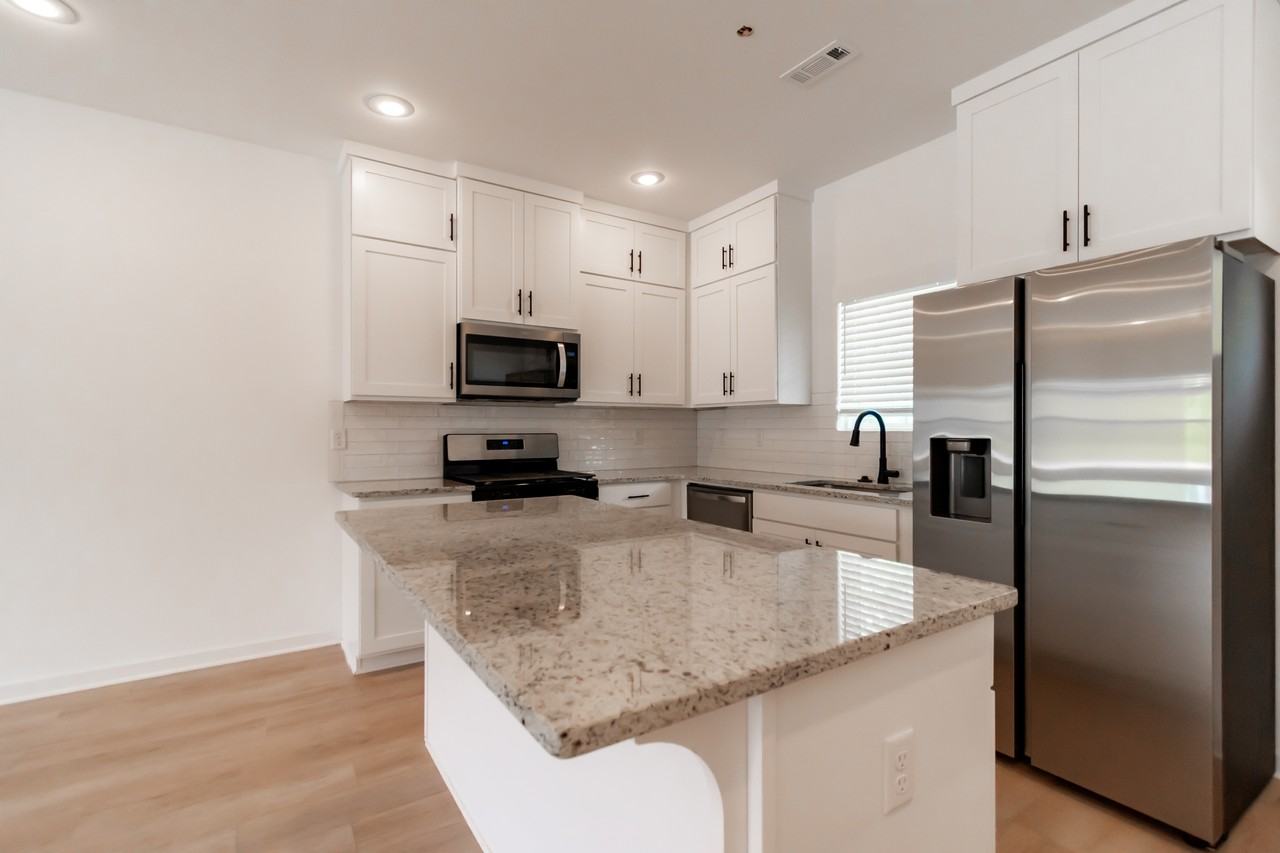 1851 South Garland Avenue - Photo 5 of 16