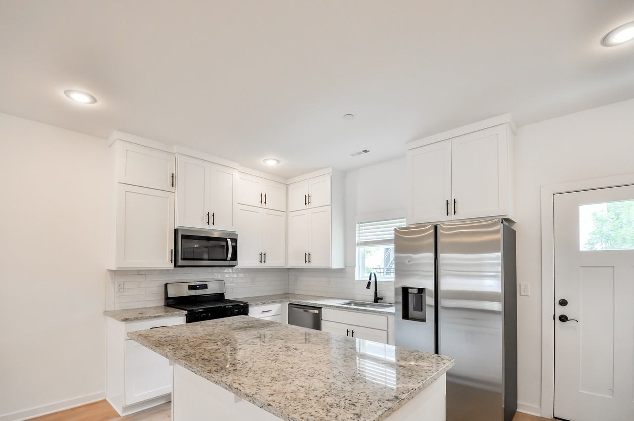1863 South Garland Avenue - Photo 2 of 14
