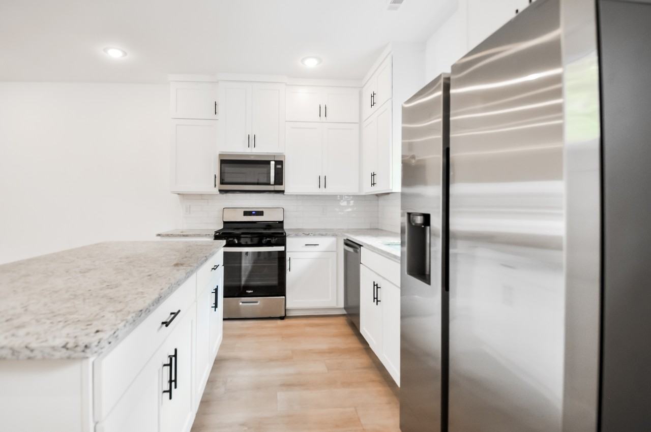 1863 South Garland Avenue - Photo 3 of 14
