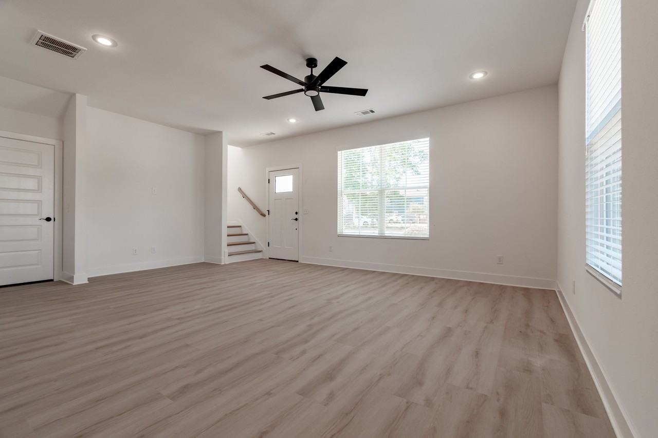 1544 East Huntsville Road - Photo 7 of 18