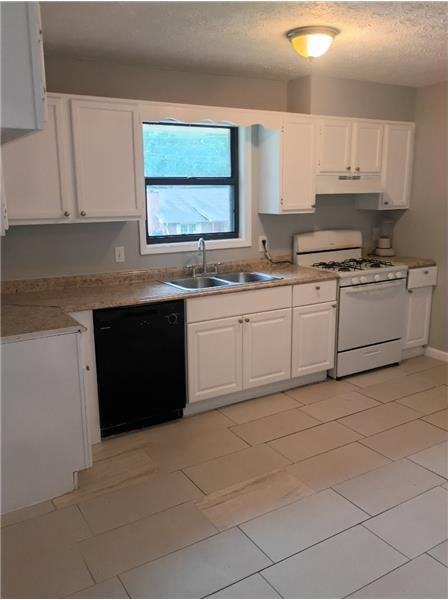 150 Forest Pl - Photo 2 of 17