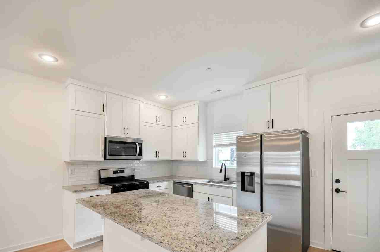 1875 South Garland Avenue - Photo 2 of 14
