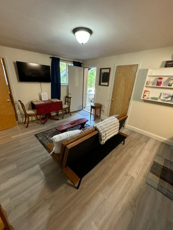 11 Lincoln Ave. - Photo 5 of 13