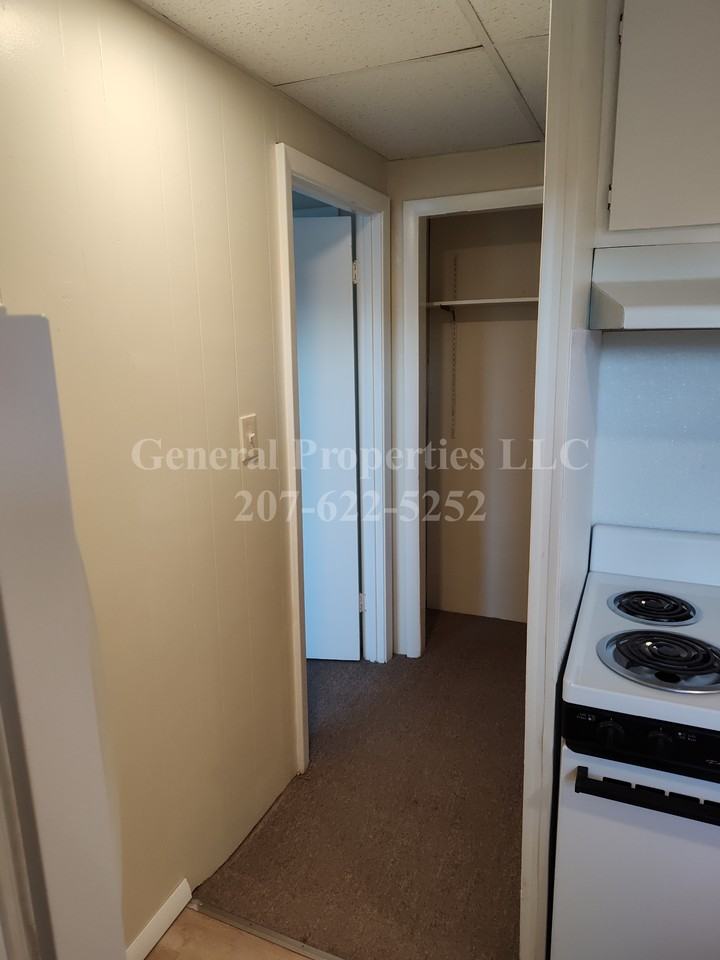 584 Riverside Drive - Photo 5 of 10