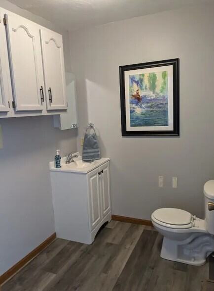 1632 Lexington Avenue - Photo 6 of 11