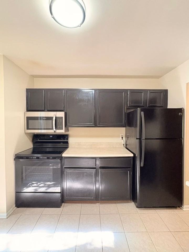 7829 Briardale Ter - Photo 5 of 30