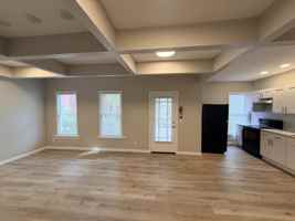 featured image of 207 W Vine St