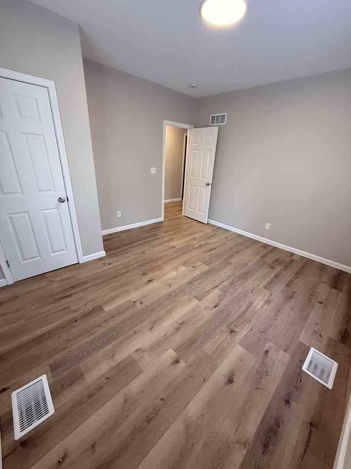 207 West Vine Street - Photo 4 of 17