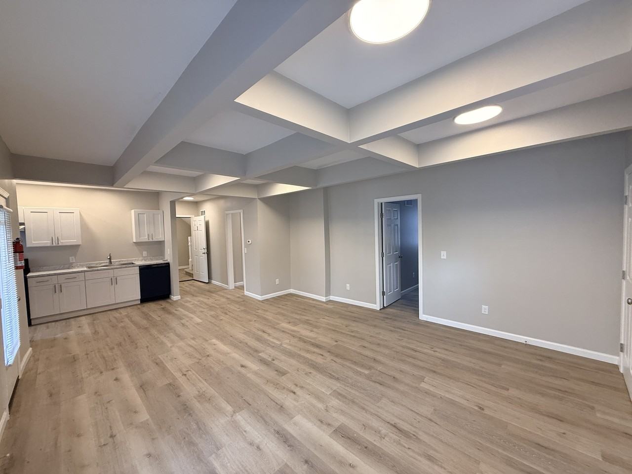 207 West Vine Street - Photo 6 of 17