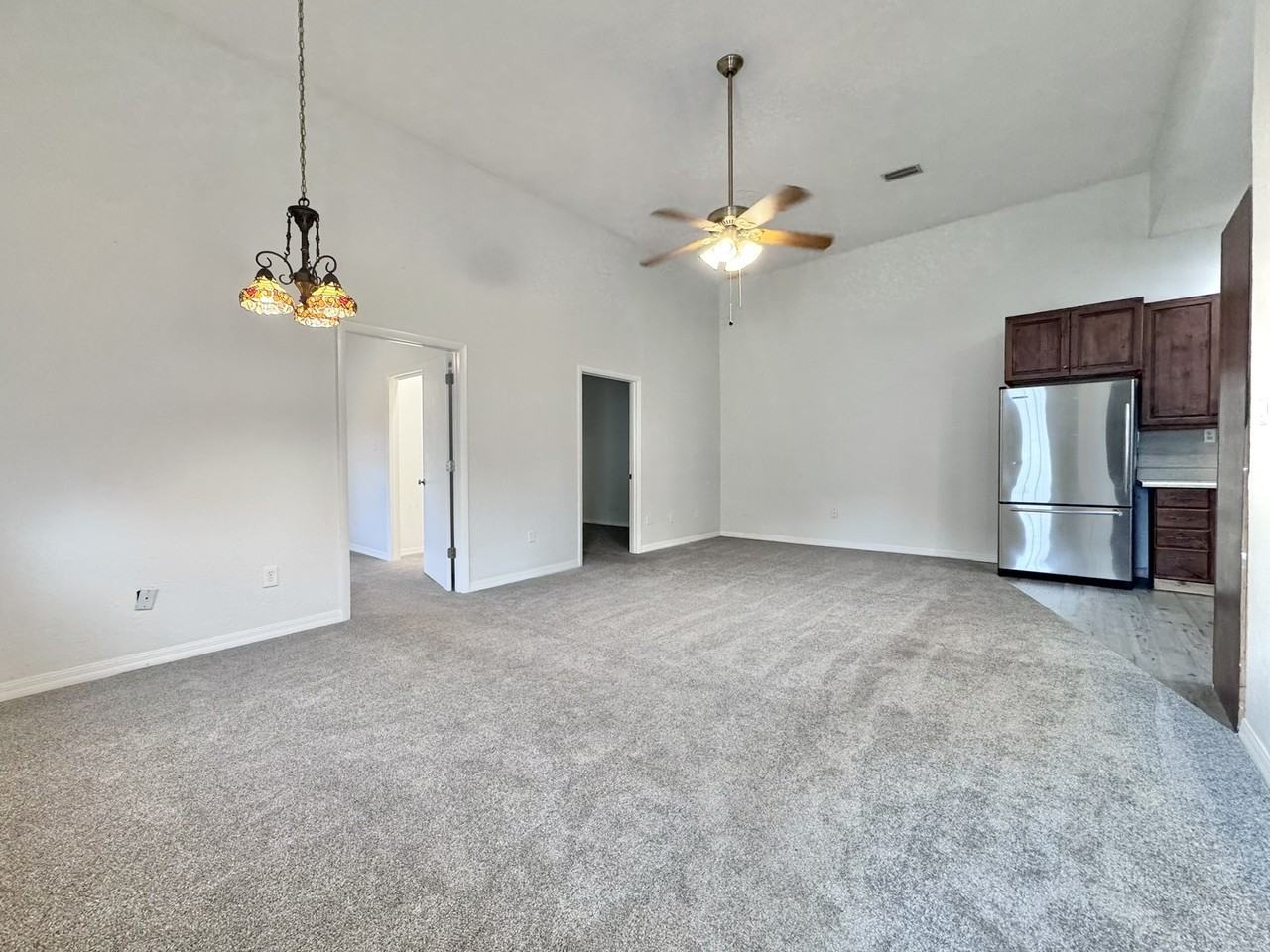 1901 Poppy Lane - Photo 3 of 15