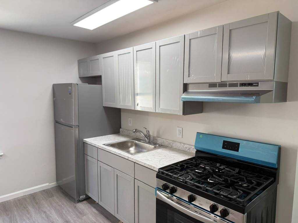 141-145 Cooper Avenue - Photo 2 of 10