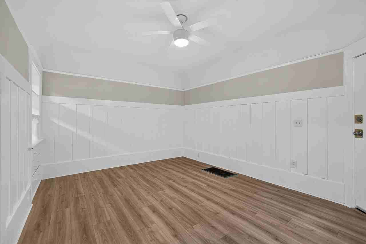 2808 Derby Street - Photo 3 of 10