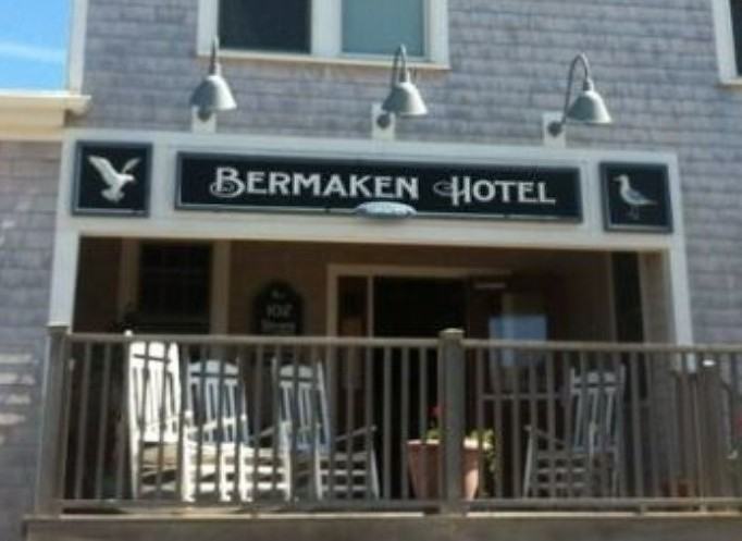 Bermaken Hotel - Photo 6 of 9