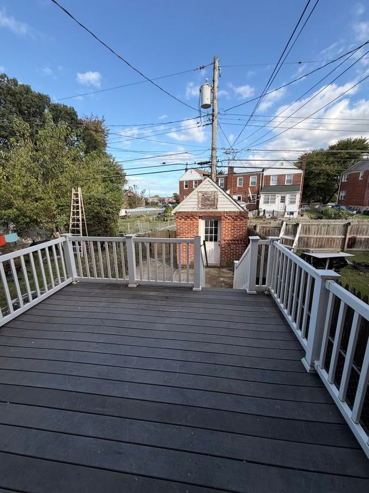749 Aldworth Rd - Photo 2 of 19