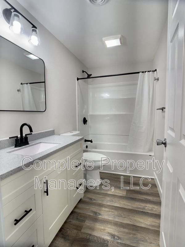 103 Main St E - Photo 7 of 13