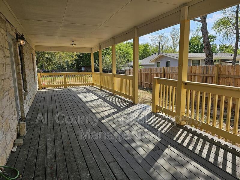 308 Mary St #308 - Photo 4 of 7
