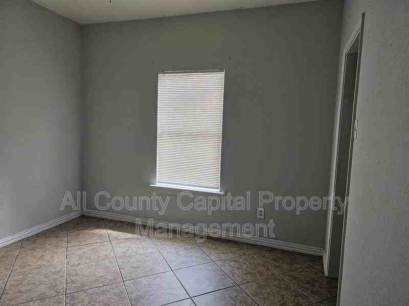 308 Mary St #308 - Photo 6 of 7