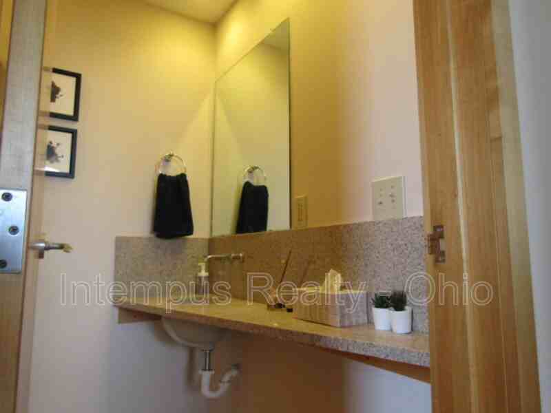 212 S Washington Ave - Photo 7 of 50