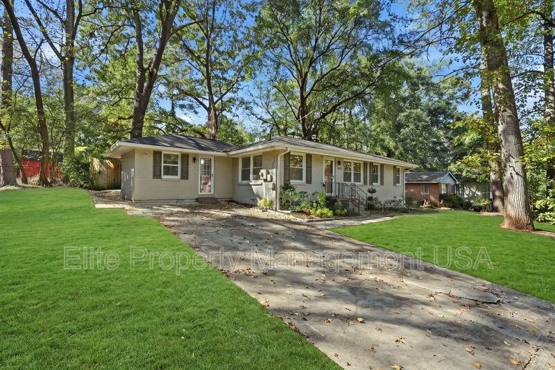 1395 Dennis Dr - Photo 2 of 18