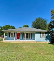 featured image of 3792 Greenway Pl