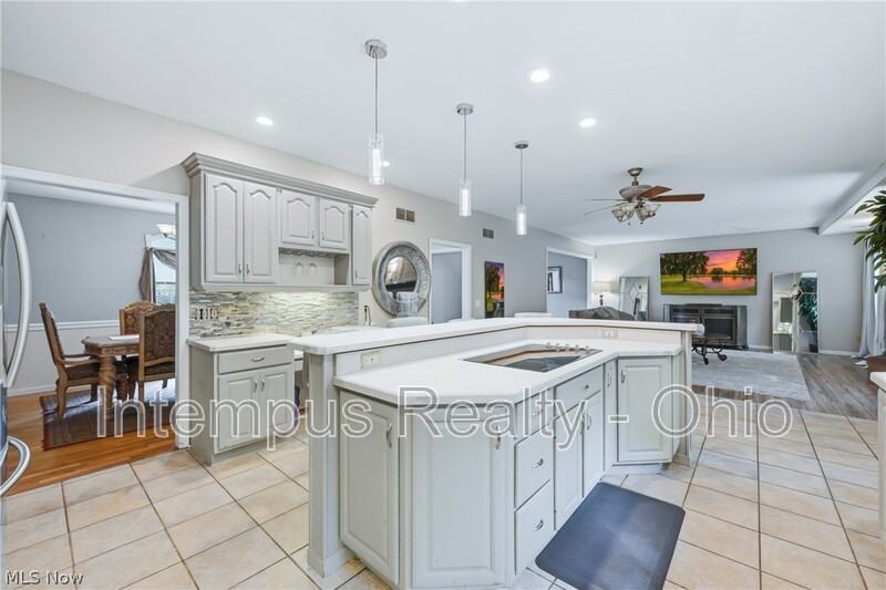 6605 Brookhollow Dr Sw - Photo 6 of 30