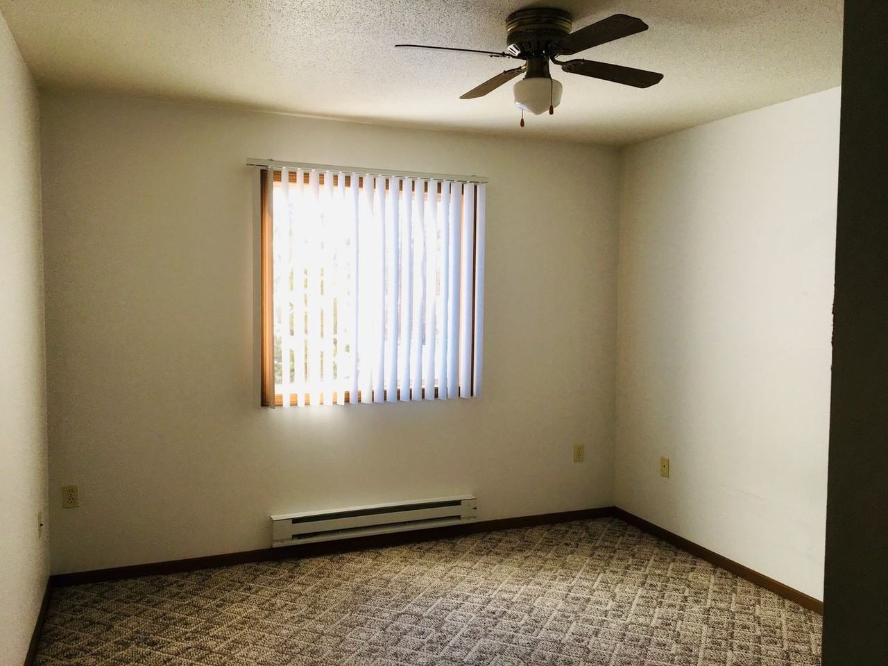 1022 Grandview - Photo 7 of 21
