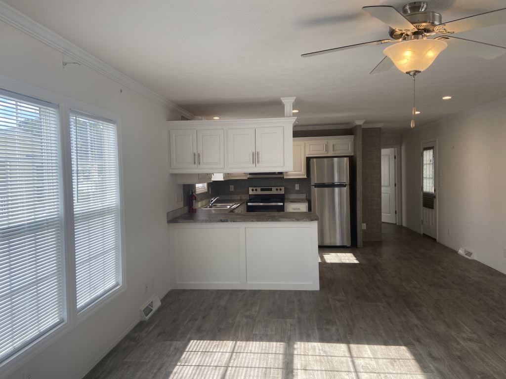 16 Beaver Ave - Photo 3 of 21