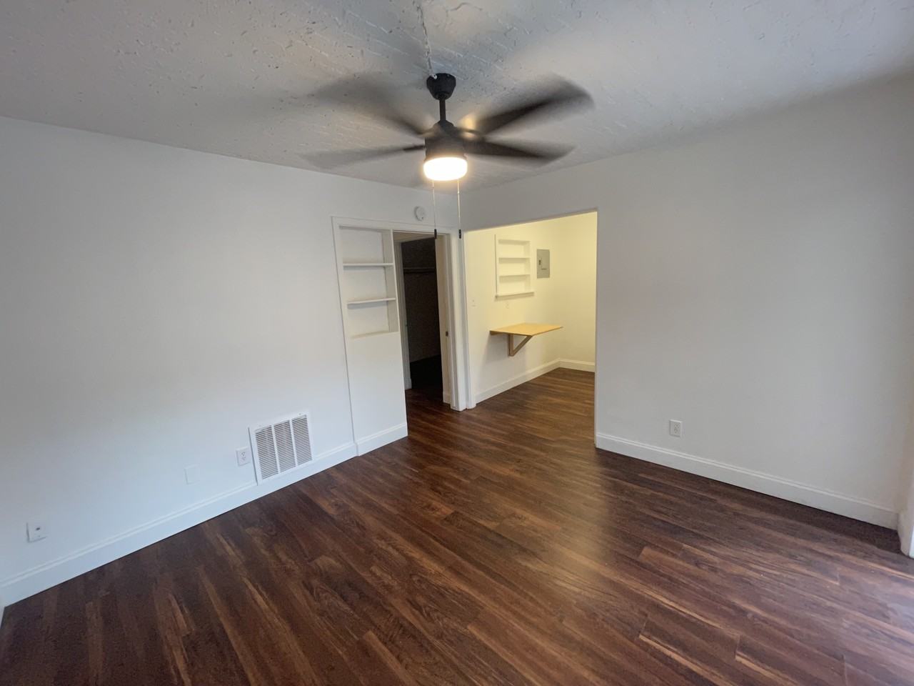 26 Carmalt St #39 - Photo 2 of 11