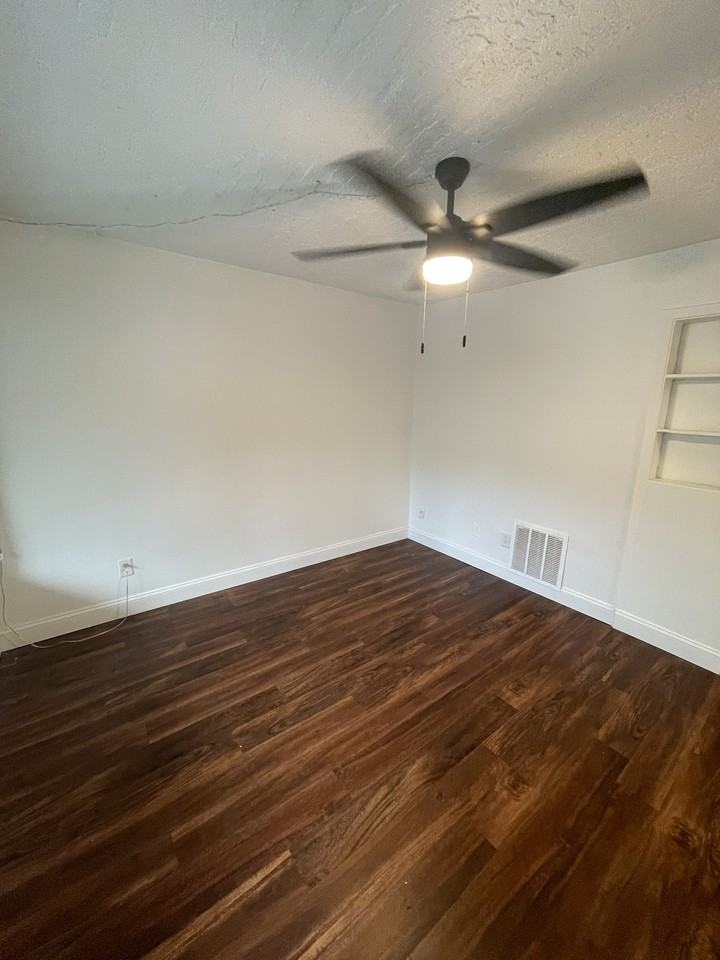 26 Carmalt St #39 - Photo 7 of 11