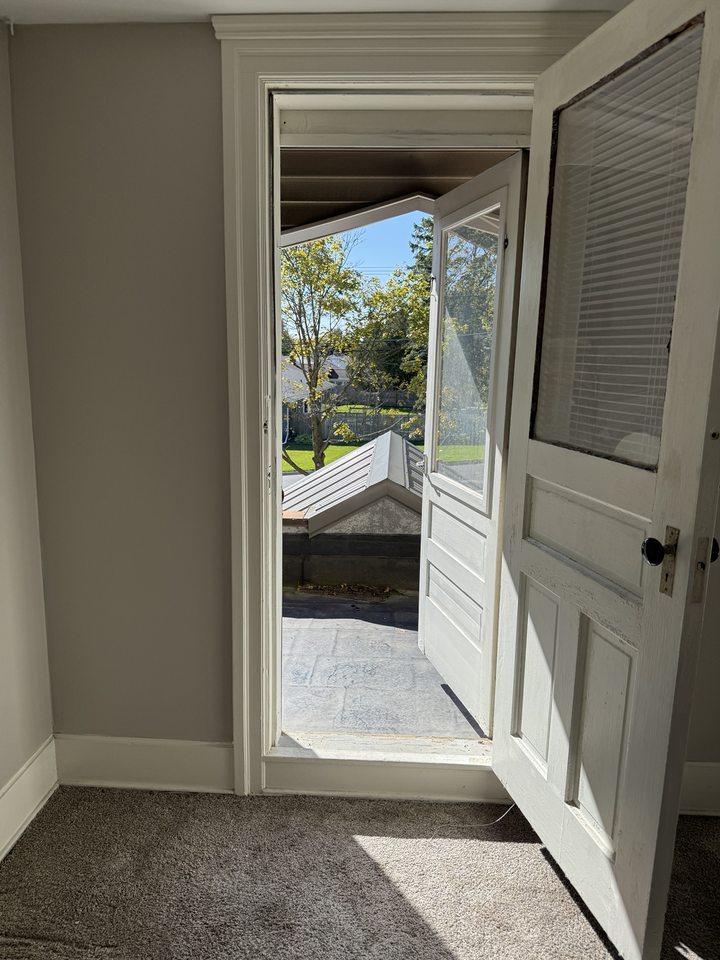 2612 Erie Ave #2 - Photo 5 of 6