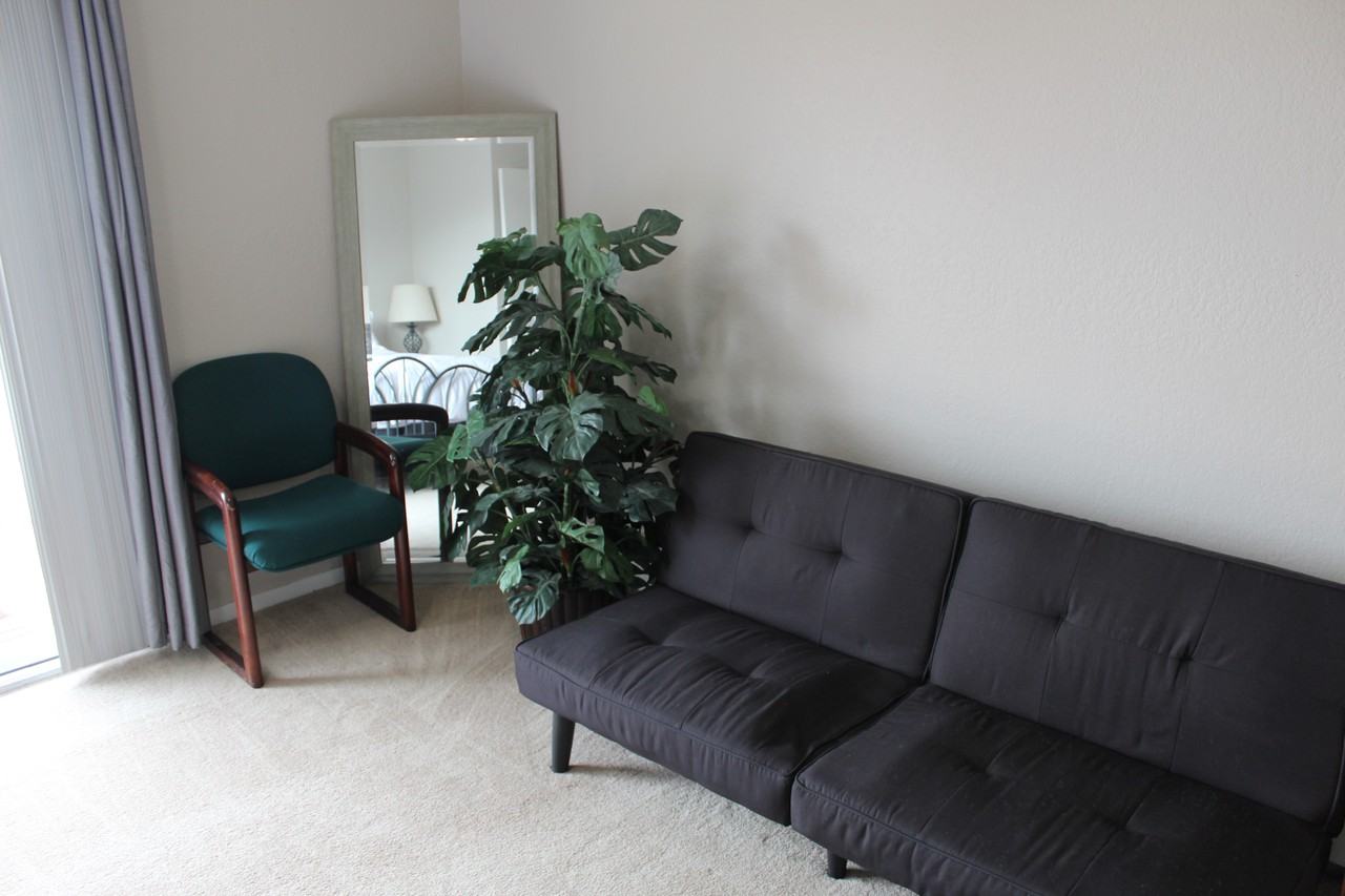 3421 N Shore Dr #3 - Photo 4 of 11