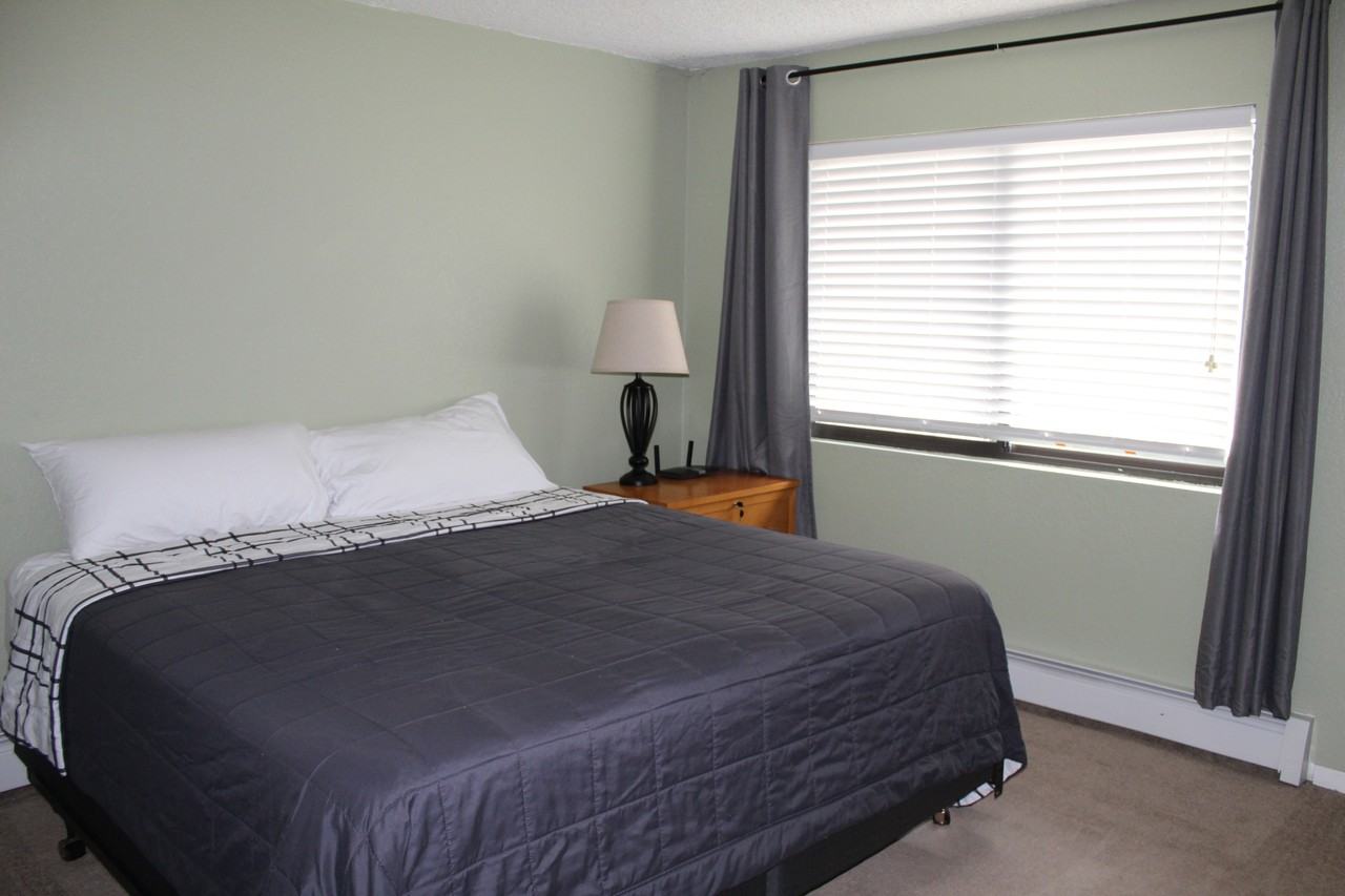 3421 N Shore Dr #3 - Photo 6 of 11