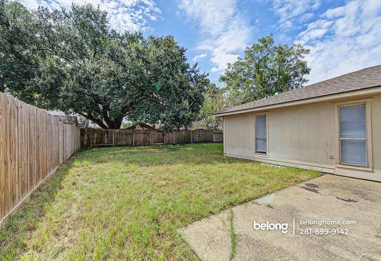 10007 Rippling Fields Dr - Photo 4 of 27