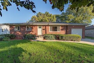 2917 Shoreland Ave - Photo 1 of 1