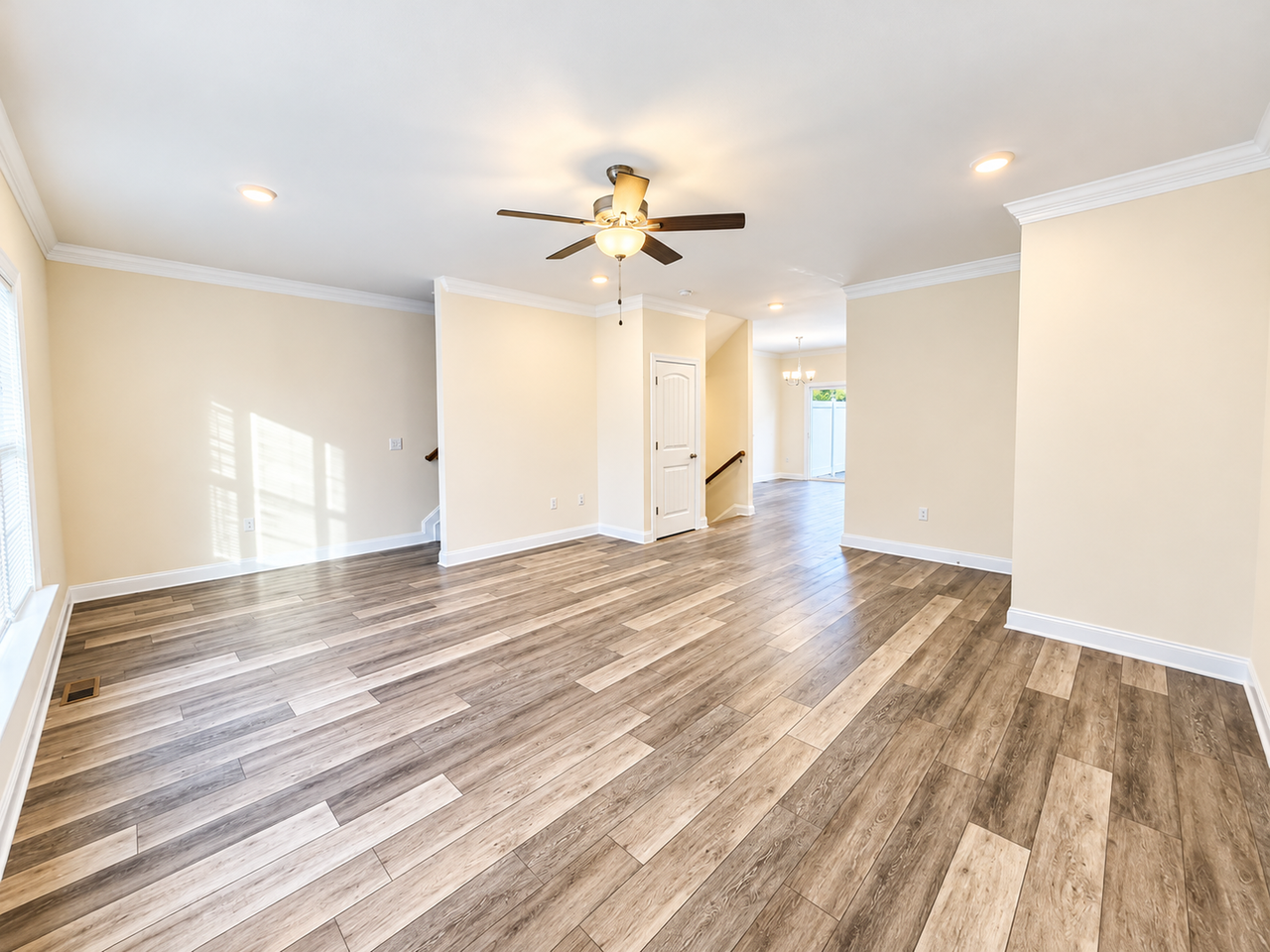 1060 Harvest Ct - Photo 6 of 12