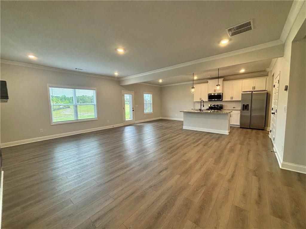 4212 Portsbrook Ave - Photo 4 of 20