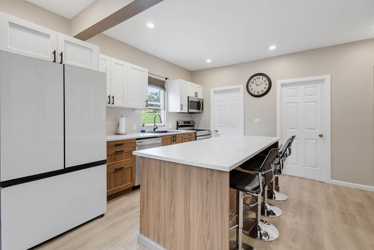 1417 Gardner Ave - Photo 6 of 23