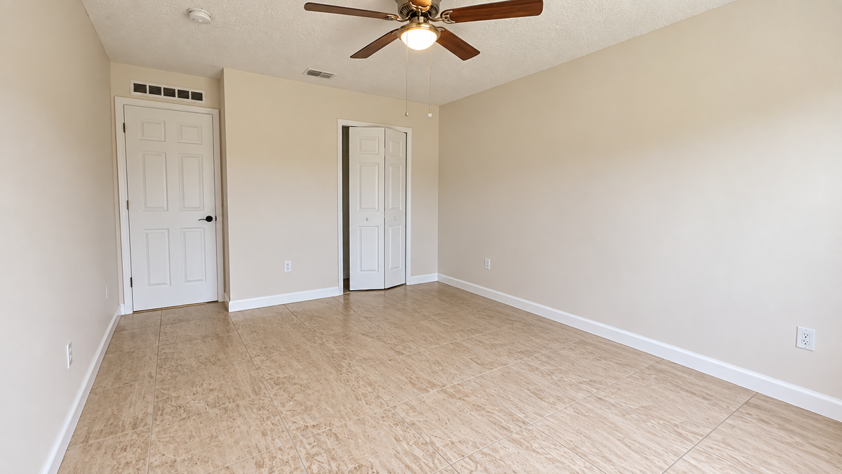 6189 Wayside Ct - Photo 3 of 5