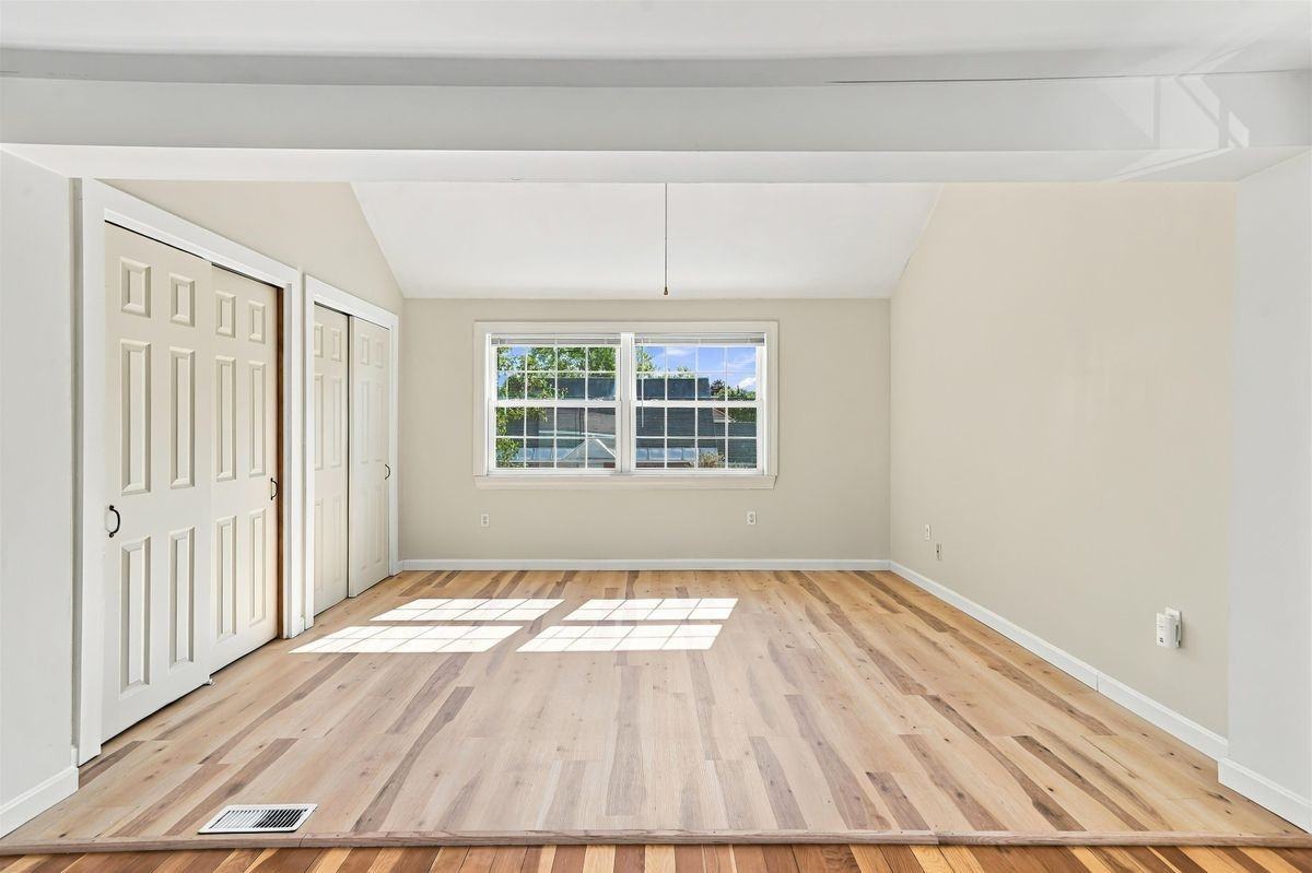 41 Gilman St - Photo 3 of 22