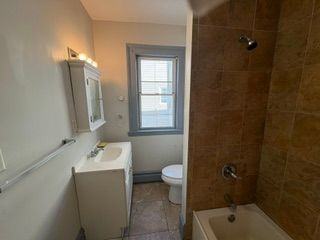 556558 Zion St - Photo 3 of 6
