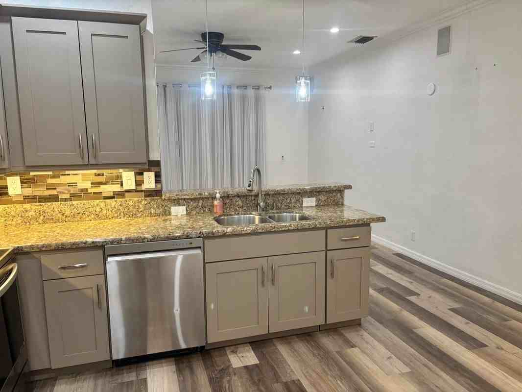 5207 Eagle Cay Pl - Photo 2 of 14